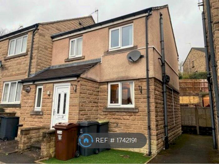 2 Bedroom Terraced House To Rent In Danesway, Chapel-En-Le-Frith, High Peak, SK23