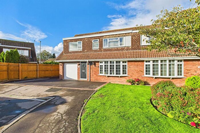 4 Bedroom Semi-Detached House For Sale In Central Clevedon Extended Family Home, BS21