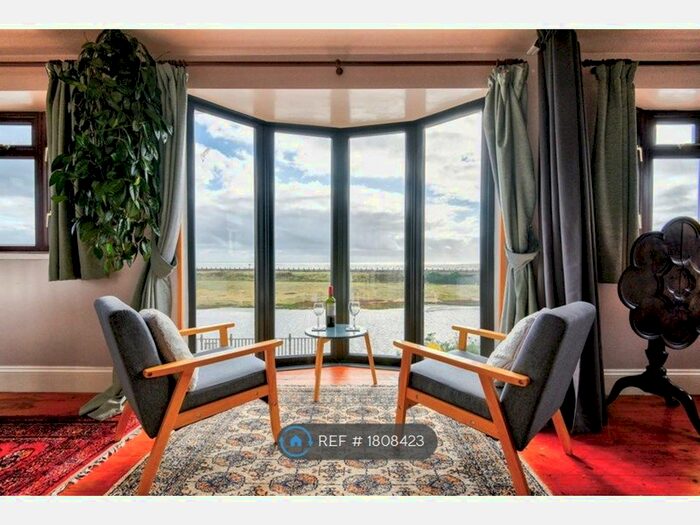 2 Bedroom Flat To Rent In Brighton Road, Lancing, BN15