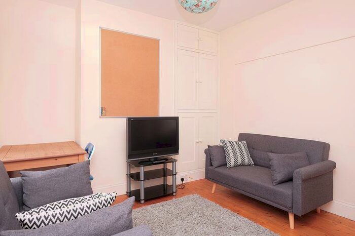 4 Bedroom Terraced House To Rent In Buller Road, Brighton, BN2