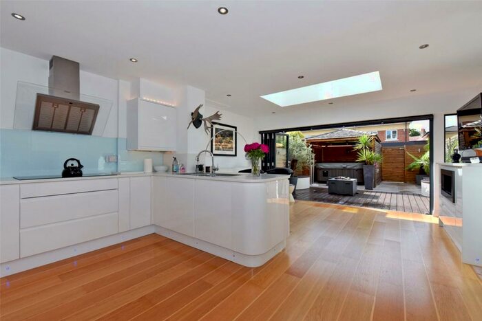 4 Bedroom Terraced House To Rent In Canterbury Mews, Windsor, Berkshire, SL4