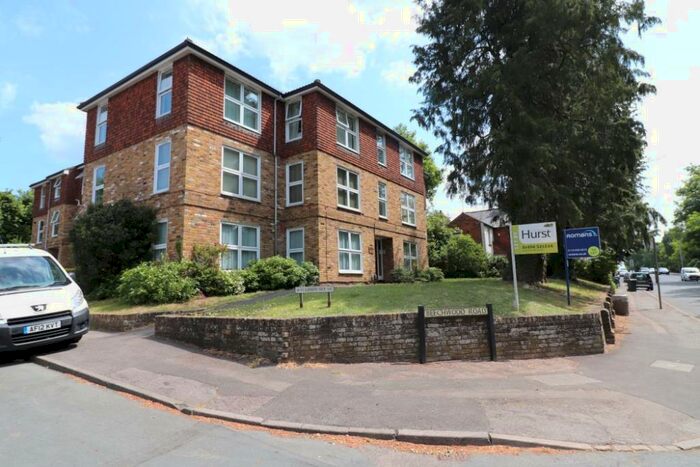 2 Bedroom Flat To Rent In Wyclands House, High Wycombe, HP12