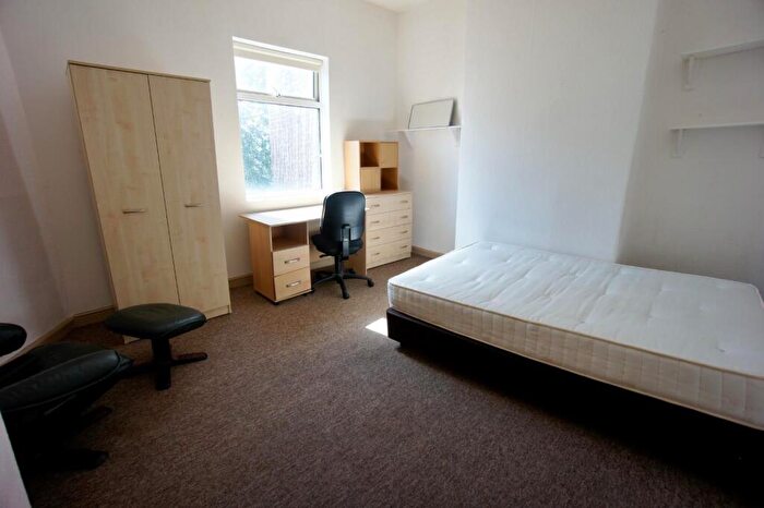 2 Bedroom Flat To Rent In A Glossop Road, Sheffield, S10