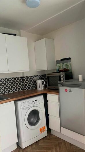 1 Bedroom Studio To Rent In Green Lane, Ilford, IG3