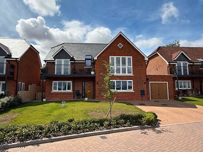 4 Bedroom Detached House For Sale In Porton, Salisbury, SP4