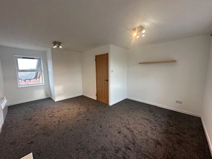 2 Bedroom Flat To Rent In Mill Lane, Kidderminster, DY11