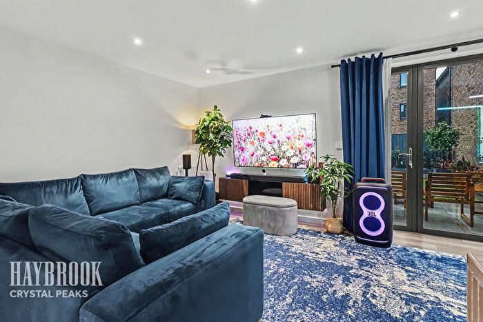 3 Bedroom Detached House For Sale In Sawmill Mews, Chesterfield, S41