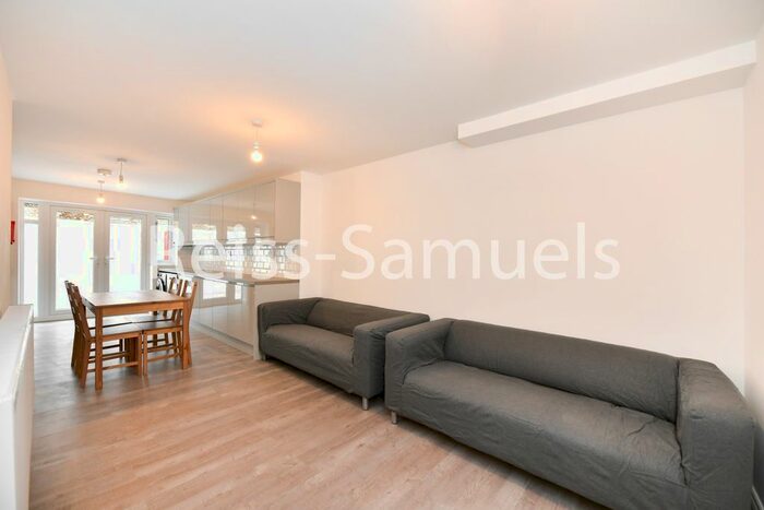 5 Bedroom Terraced House To Rent In Lockesfield Place, Isle Of Dogs, Docklands, London, E14