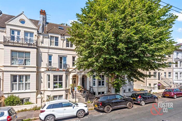 4 Bedroom Maisonette For Sale In Lorna Road, Hove, BN3