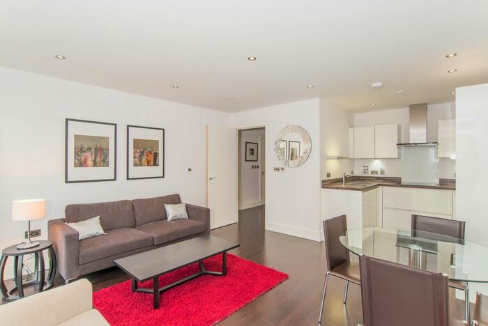 1 Bedroom Flat To Rent In Regent Canalside, Camden Road, Camden Town, NW1