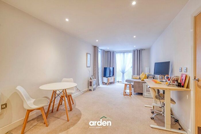 1 Bedroom Flat For Sale In Ascote Lane, Shirley, B90