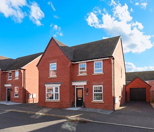 4 Bedroom Detached House For Sale In Mahaddie Way, Warboys, PE28