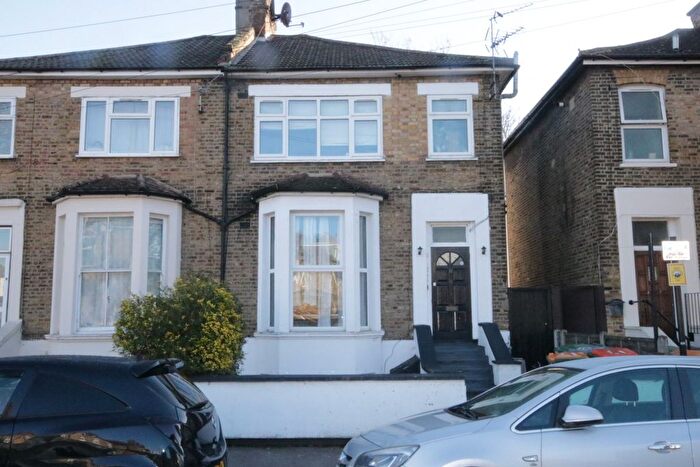 1 Bedroom Flat For Sale In Plaistow, E13