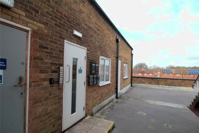 2 Bedroom Apartment To Rent In Basing Road, Havant, Hampshire, PO9