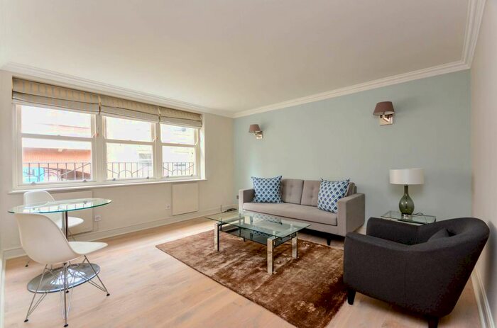 1 Bedroom Flat To Rent In College Place, Chelsea, London, SW10