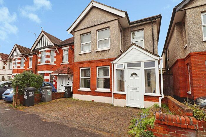 5 Bedroom Detached House For Sale In Bingham Road, Bournemouth, BH9
