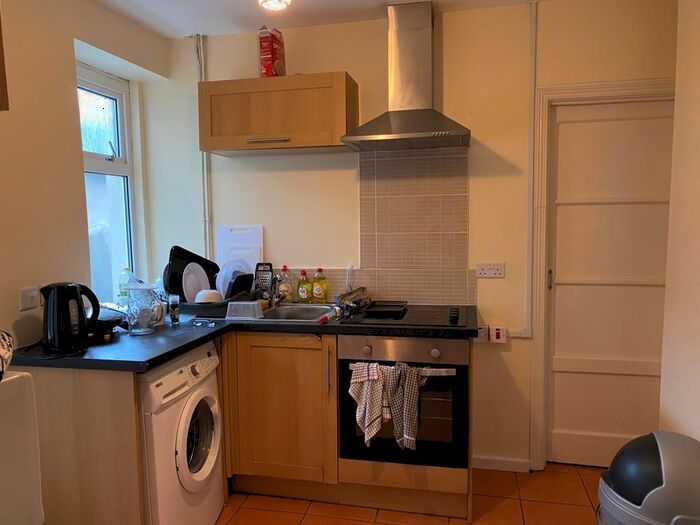 4 Bedroom Terraced House To Rent In Queen Street, Treforest, Pontypridd, CF37