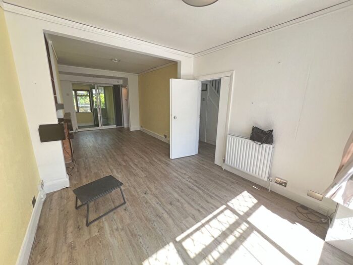 3 Bedroom Semi-Detached House To Rent In Lansbury Drive, Hayes, UB4