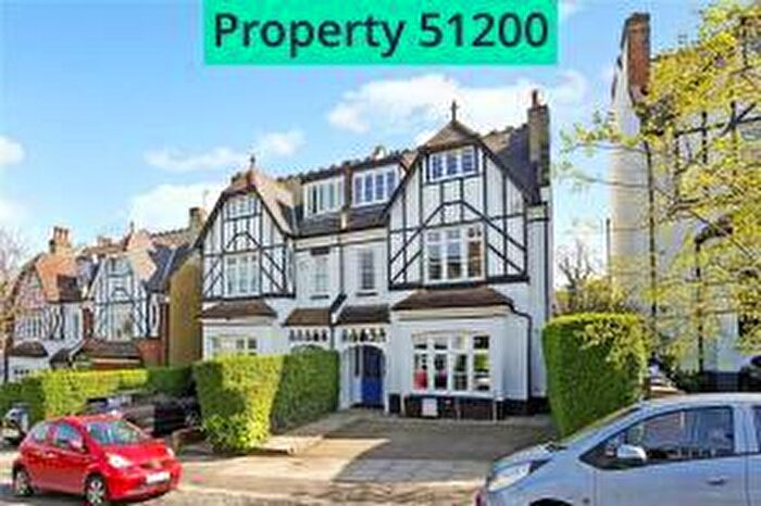 3 Bedroom Maisonette To Rent In Onslow Gardens, London, N10