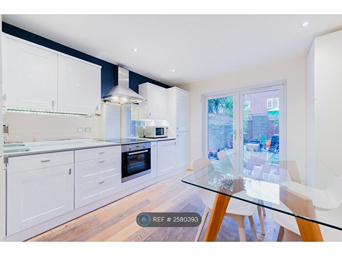 4 Bedroom Terraced House To Rent In Woods Road, London, SE15