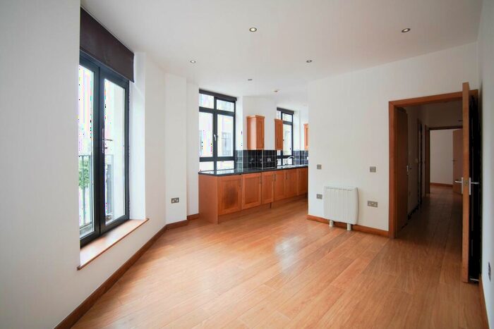 2 Bedroom Apartment To Rent In Bradley House, St Stephens Avenue, City Centre, BS1