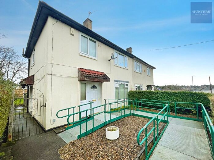 3 Bedroom Property For Sale In Wellstone Drive, Leeds, LS13