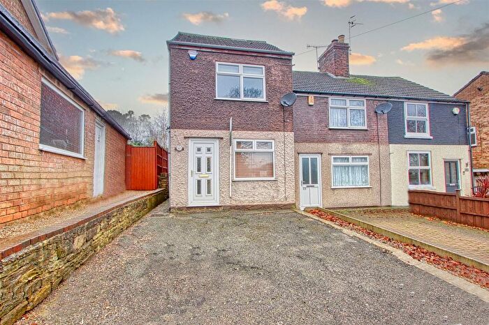 1 Bedroom End Of Terrace House To Rent In Boythorpe Road, Chesterfield, S40