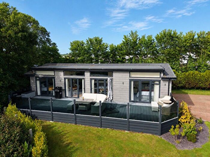 2 Bedroom Lodge For Sale In Nr Rock, PL27
