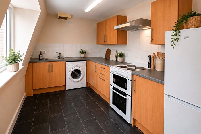 2 Bedroom Flat To Rent In Tavistock Road, Croydon, CR0