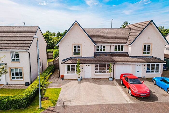 3 Bedroom Semi-detached House For Sale In Craighall Bank, Kilmarnock, KA3