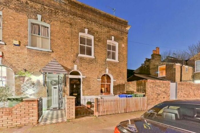 1 Bedroom Flat To Rent In Monnow Road, Bermondsey, SE1