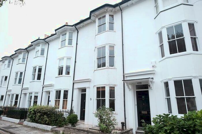 5 Bedroom Terraced House To Rent In Pelham Square, Brighton, BN1