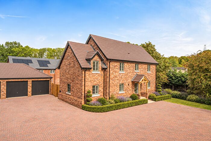 5 Bedroom Detached House For Sale In Farmhouse Mews, Sperberry Hill, St Ippolyts, Hitchin, SG4