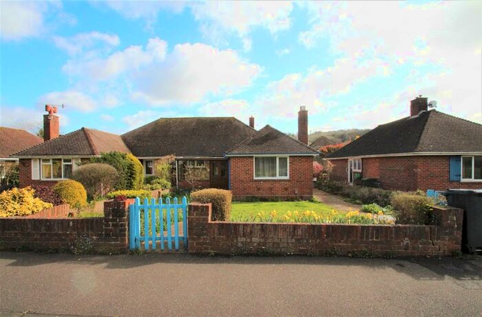 2 Bedroom Semi-Detached Bungalow To Rent In Findon Road, Worthing, BN14