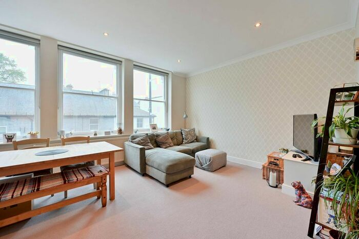 1 Bedroom Flat To Rent In High Street, Wimbledon Village, London, SW19