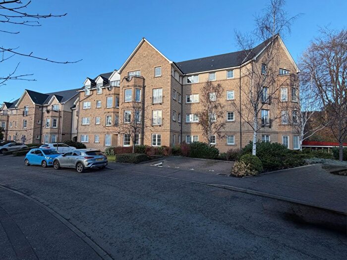 2 Bedroom Flat To Rent In /, Roseburn Maltings, Edinburgh, EH12