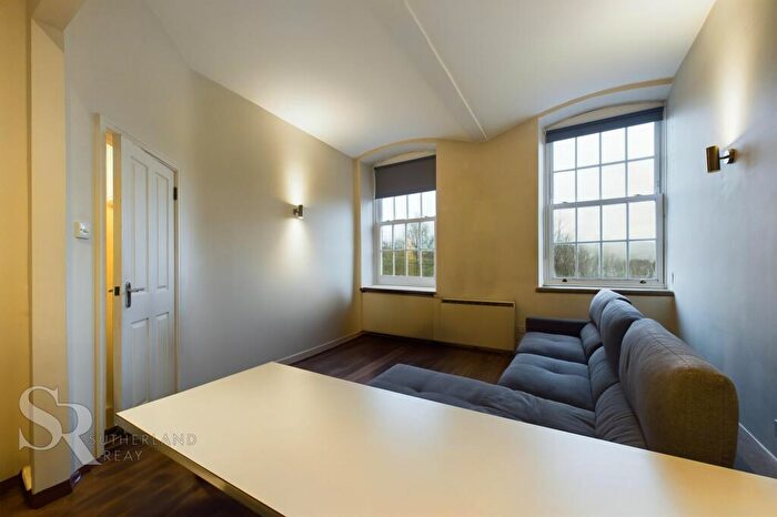 2 Bedroom Apartment For Sale In Slack Lane, Little Hayfield, SK22