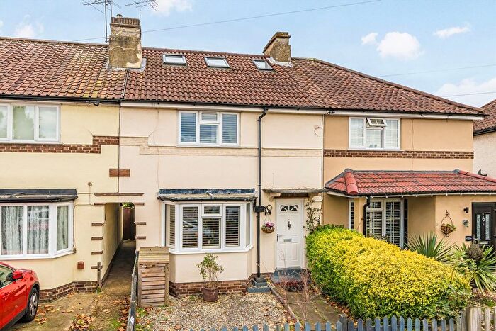 4 Bedroom Terraced House For Sale In Longford Road, Twickenham, TW2