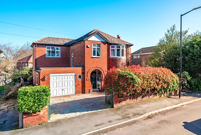 4 Bedroom Detached House For Sale In Grove Lane, Hale, WA15