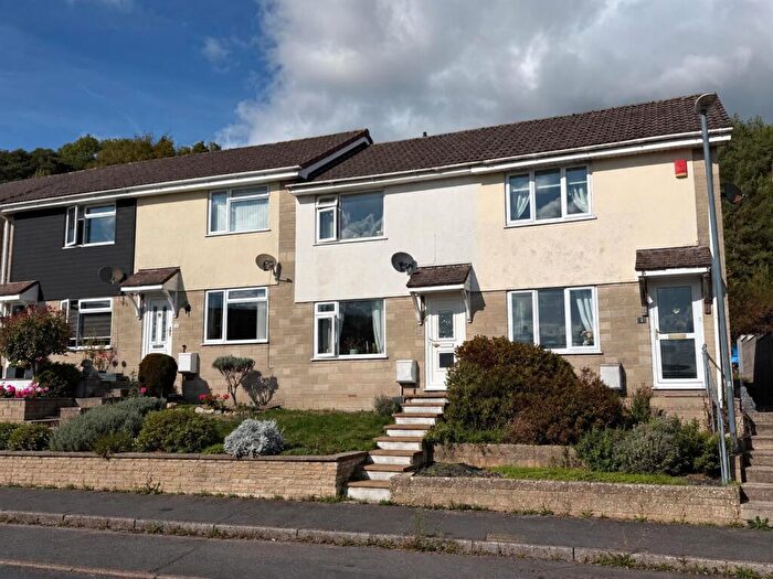 2 Bedroom Terraced House For Sale In Stoneable Road, Radstock, BA3