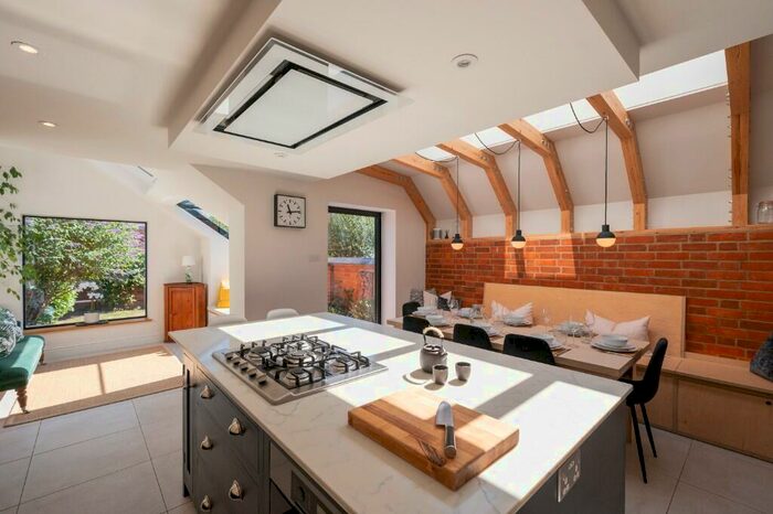 4 Bedroom Terraced House To Rent In Reading Road, Henley-On-Thames, Oxfordshire, RG9