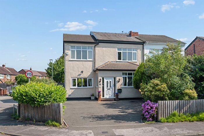 4 Bedroom Semi-detached House For Sale In Raven Meols Lane, Formby, Liverpool, L37