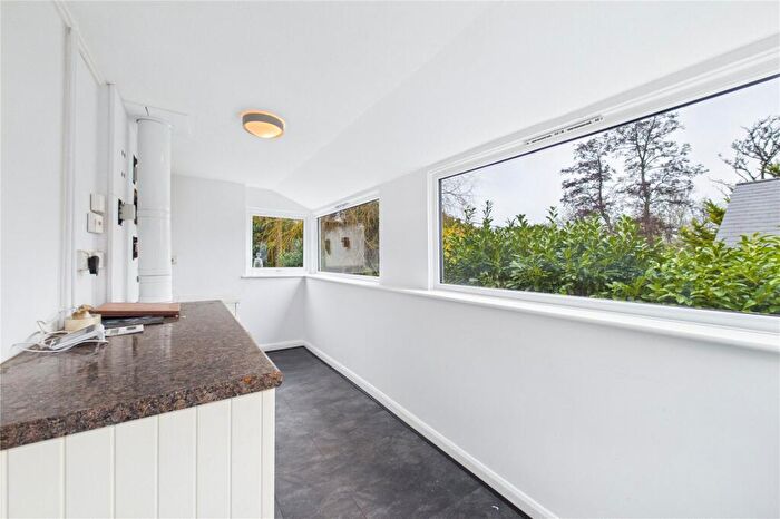 5 Bedroom Detached House For Sale In Ash Lane, Burghfield Common, Reading, Berkshire, RG7