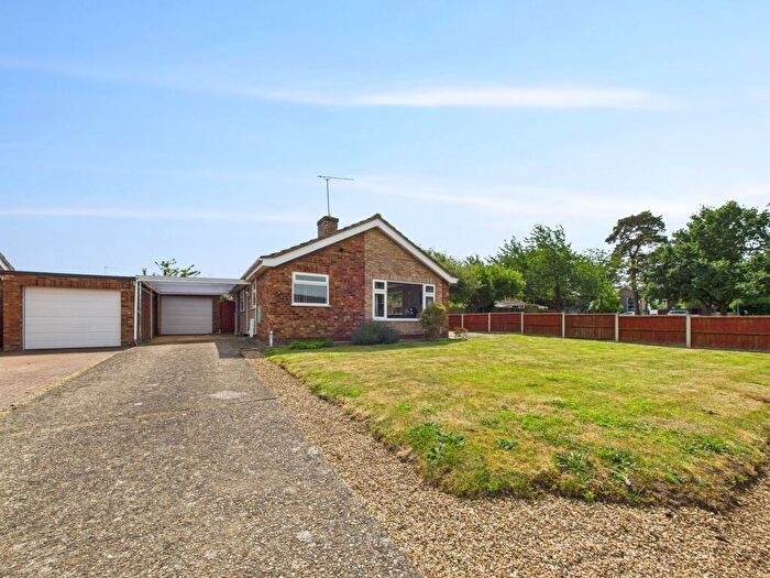 3 Bedroom Detached Bungalow For Sale In Cedar Close, Downham Market, PE38