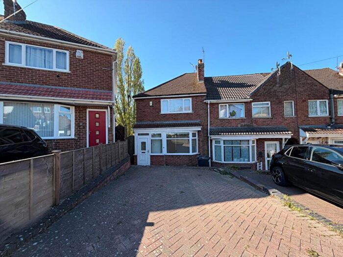 2 Bedroom House To Rent In Carmodale Avenue, Birmingham, B42