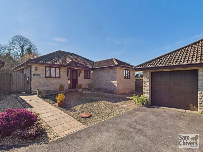 3 Bedroom Detached Bungalow For Sale In Broadway, Chilcompton, BA3
