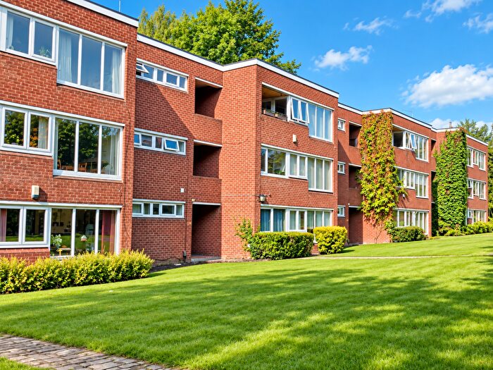 2 Bedroom Apartment To Rent In Masham Court, Shaw Lane, Headingley, Leeds, LS6