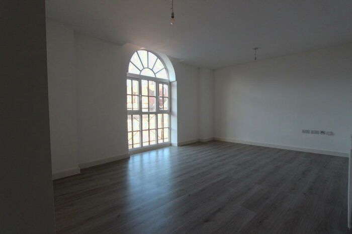 2 Bedroom Apartment To Rent In Bishops Terrace, Maidstone, ME15