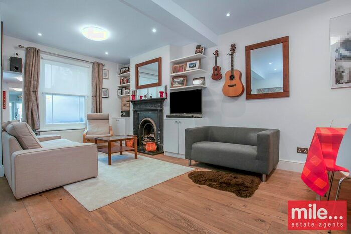 2 Bedroom End Of Terrace House To Rent In Lothrop Street, London, W10