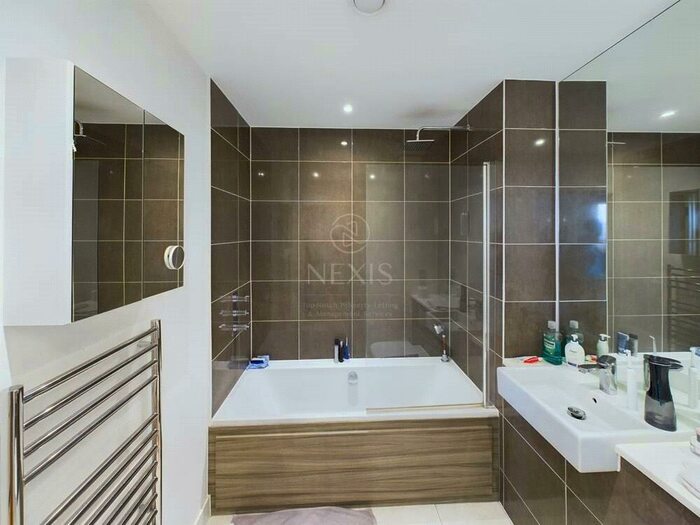 1 Bedroom Apartment For Sale In Santina Apartment, Cherry Orchard Road, London, CR0